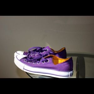 Purple and Gold insole Converse!